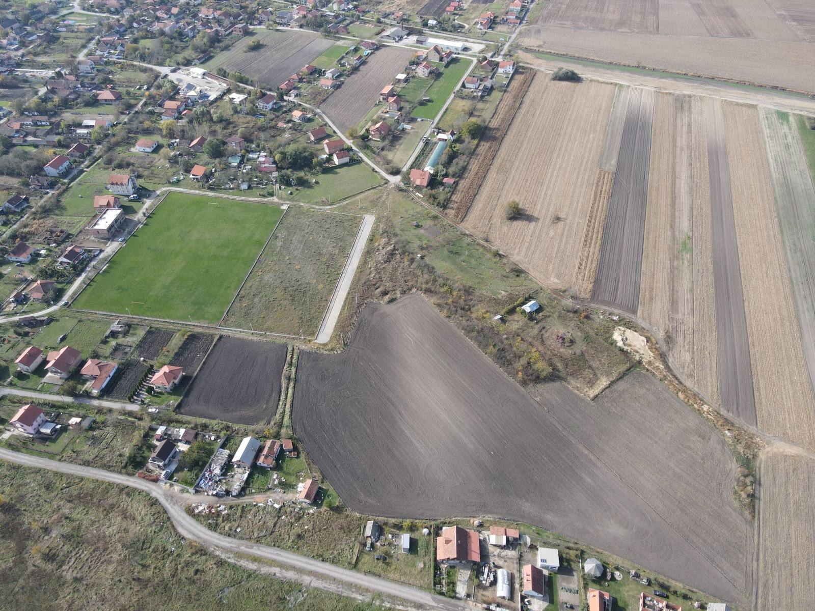 Drone photo of the site in Ovča with the club's football pitch, an adjacent plot, a large ploughed field and strip fields